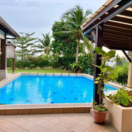 Melaka Beachfront Villa With Pool Exterior photo